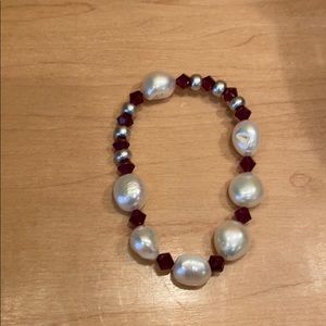 Bracelet with real  fresh water pearls stretchy
